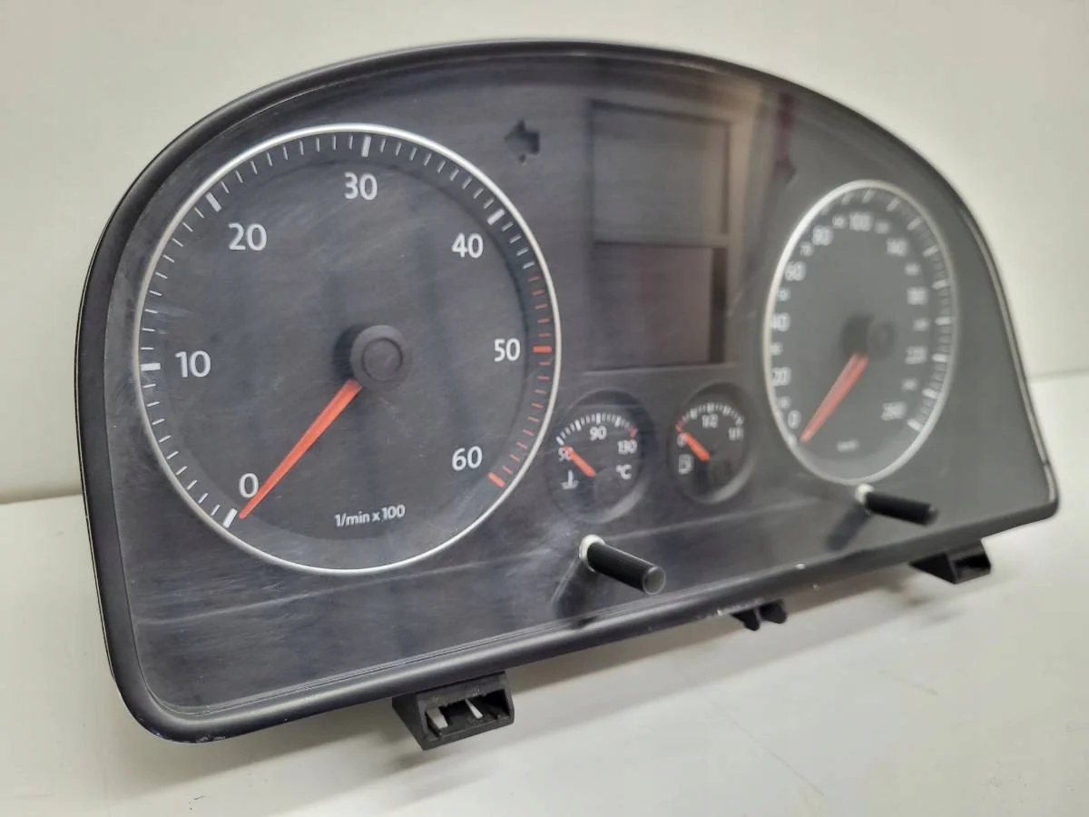 Tacho VW Touran 1.9 TDI 1T0920862F gebraucht image 3