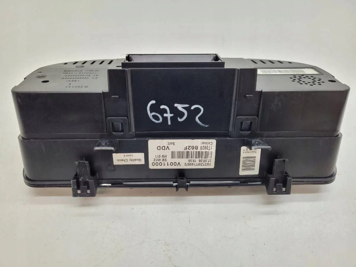 Tacho VW Touran 1.9 TDI 1T0920862F gebraucht image 6
