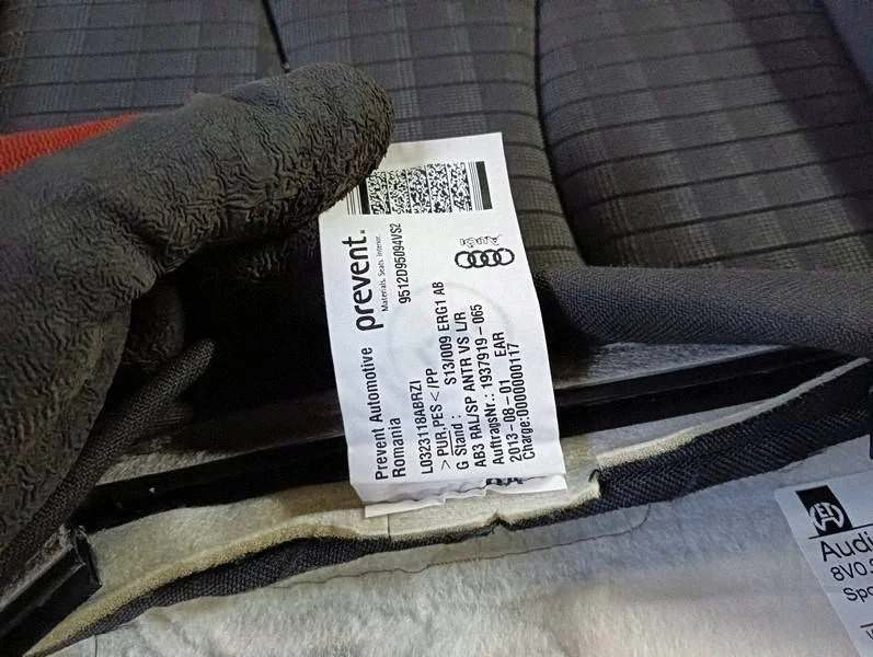 Sätesklädsel Audi A3 8V Vänster Fram image 10
