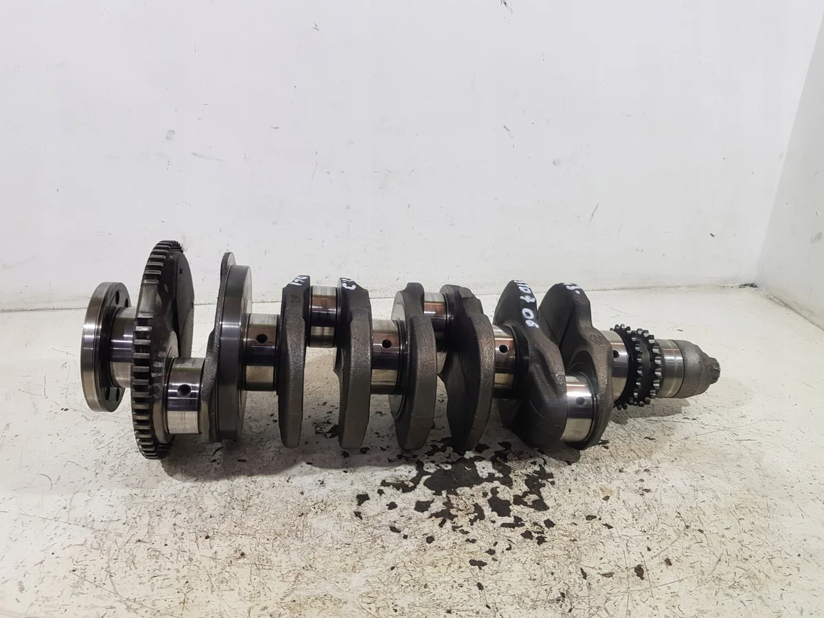 Used Crankshaft 8200805625 for Renault Master image 3
