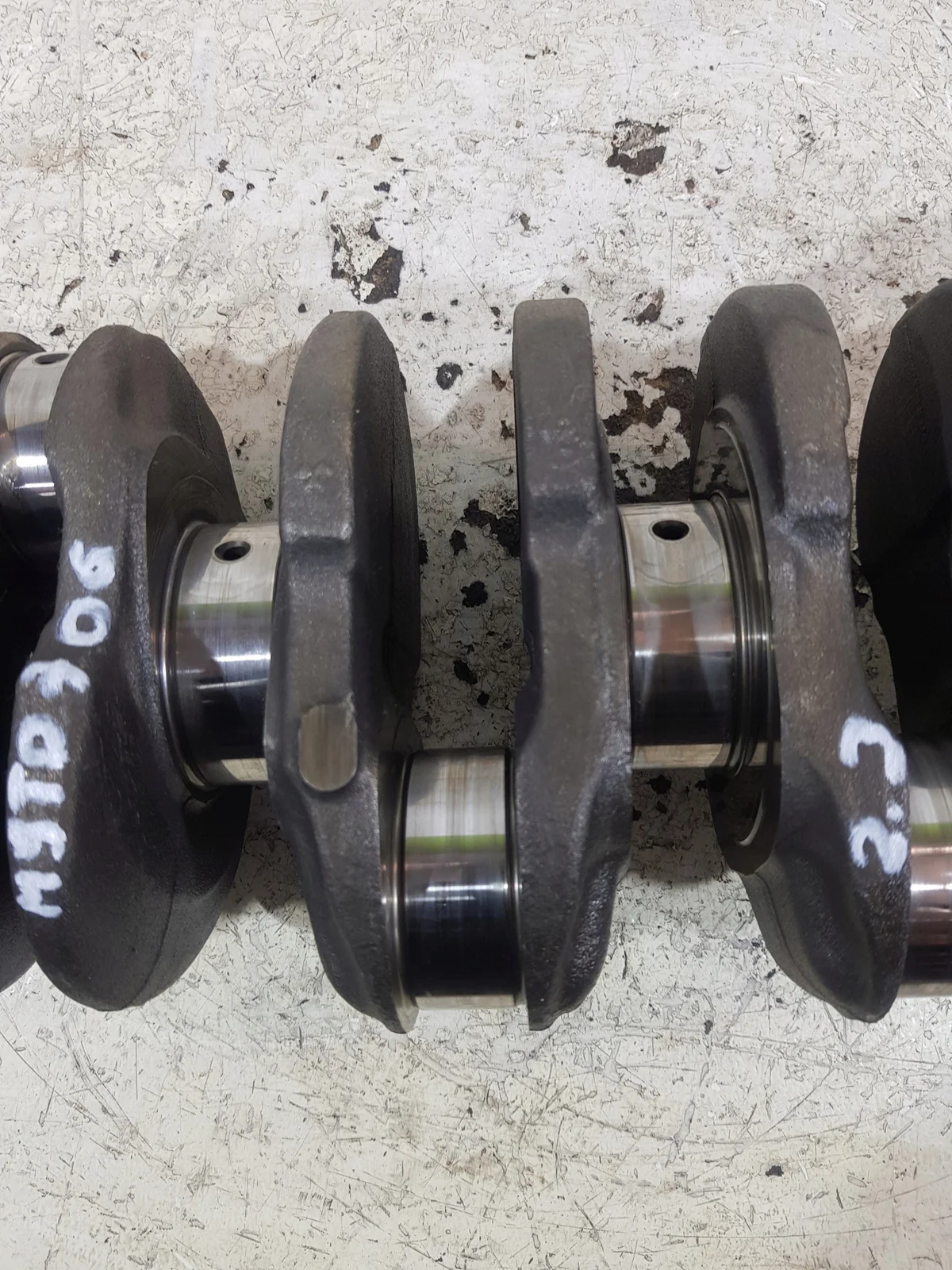 Used Crankshaft 8200805625 for Renault Master image 6
