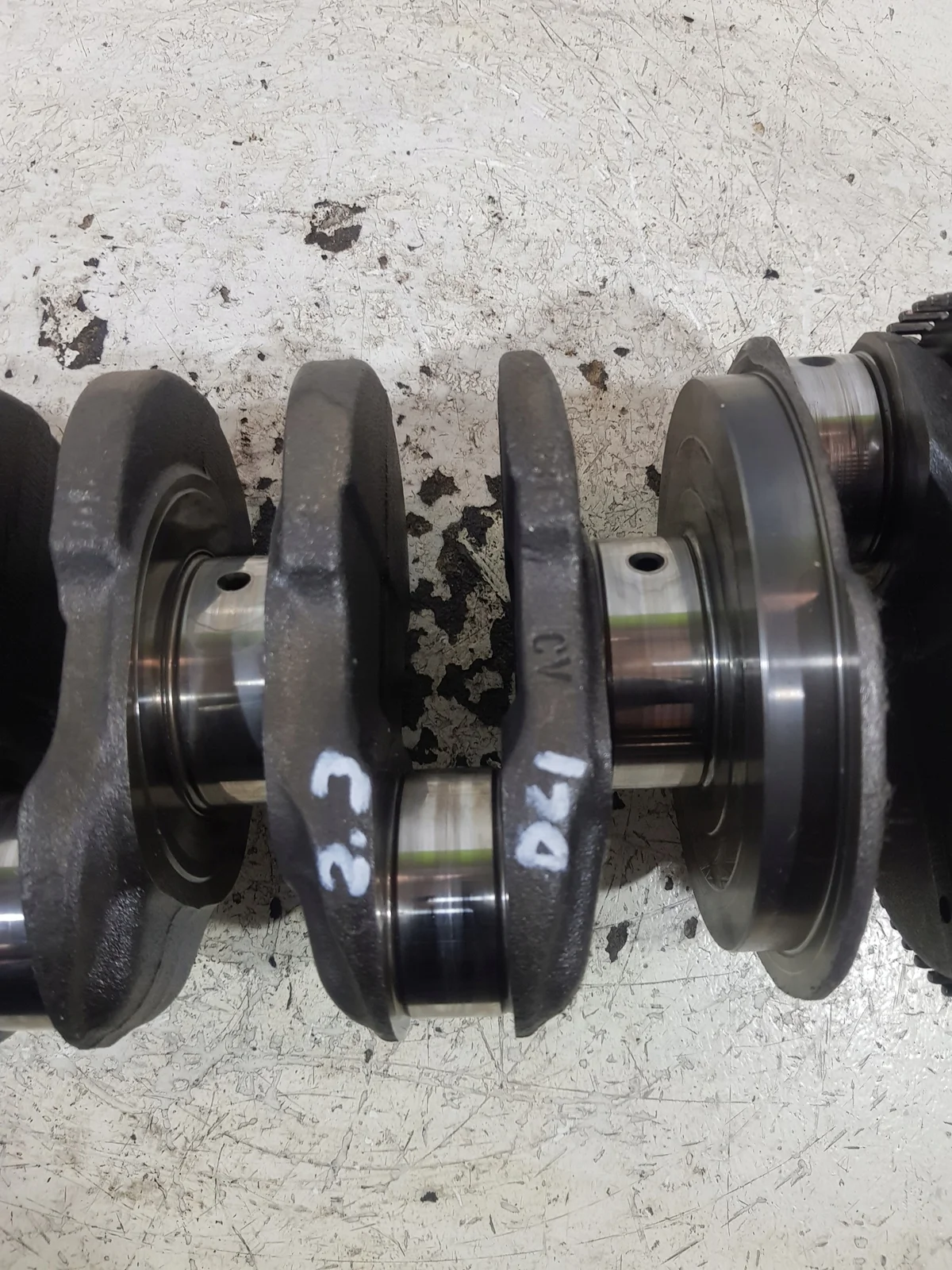 Used Crankshaft 8200805625 for Renault Master image 7