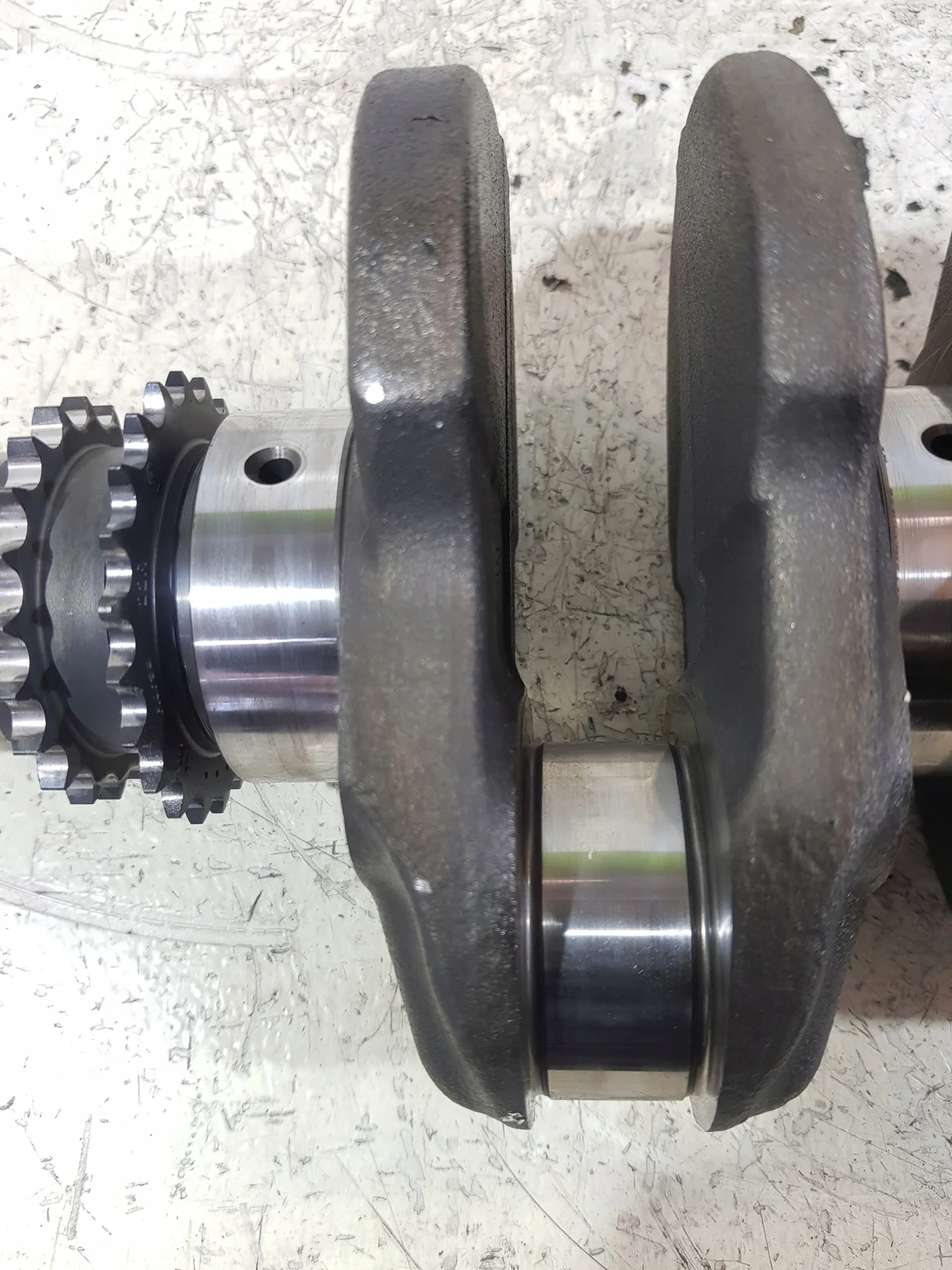 Used Crankshaft 8200805625 for Renault Master image 10