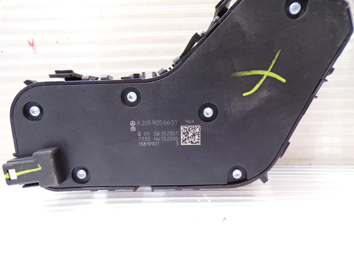 Panneau commande siège gauche Mercedes W205 W253 image 4