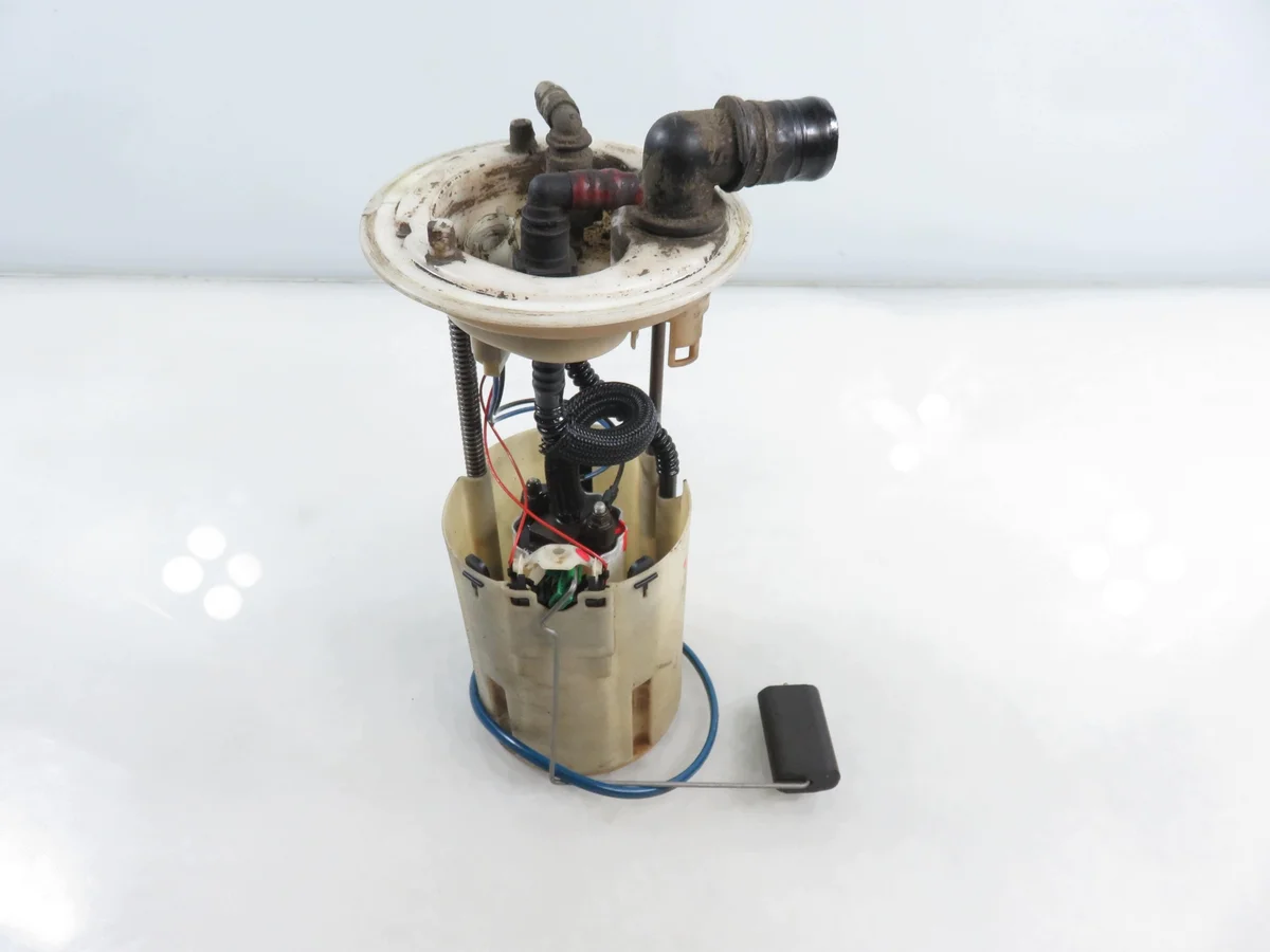 Brandstofpomp Iveco Daily IV V 35C18 M1097854-POMPA