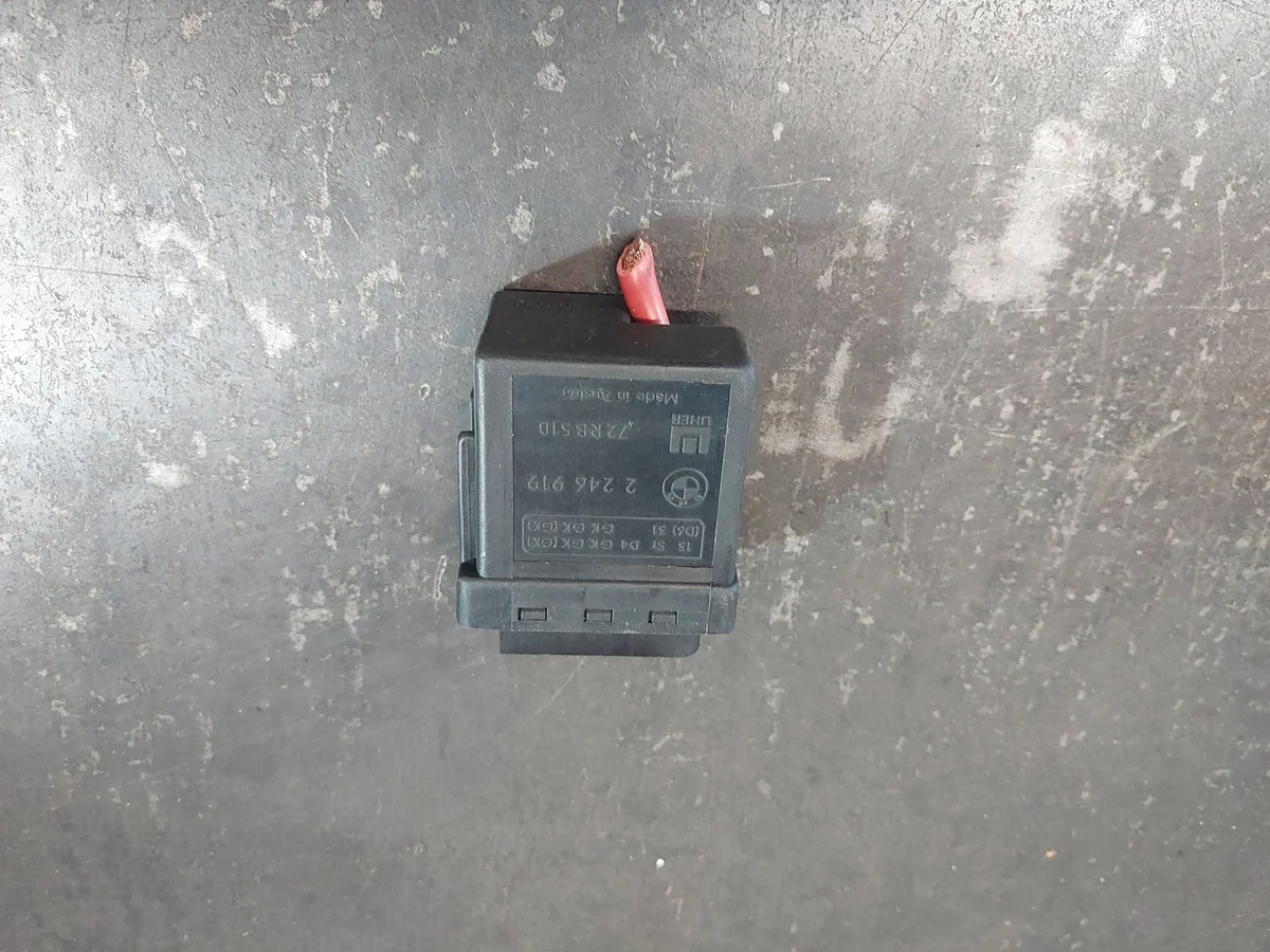 Glühkerzenrelais BMW OE 2246919 gebraucht