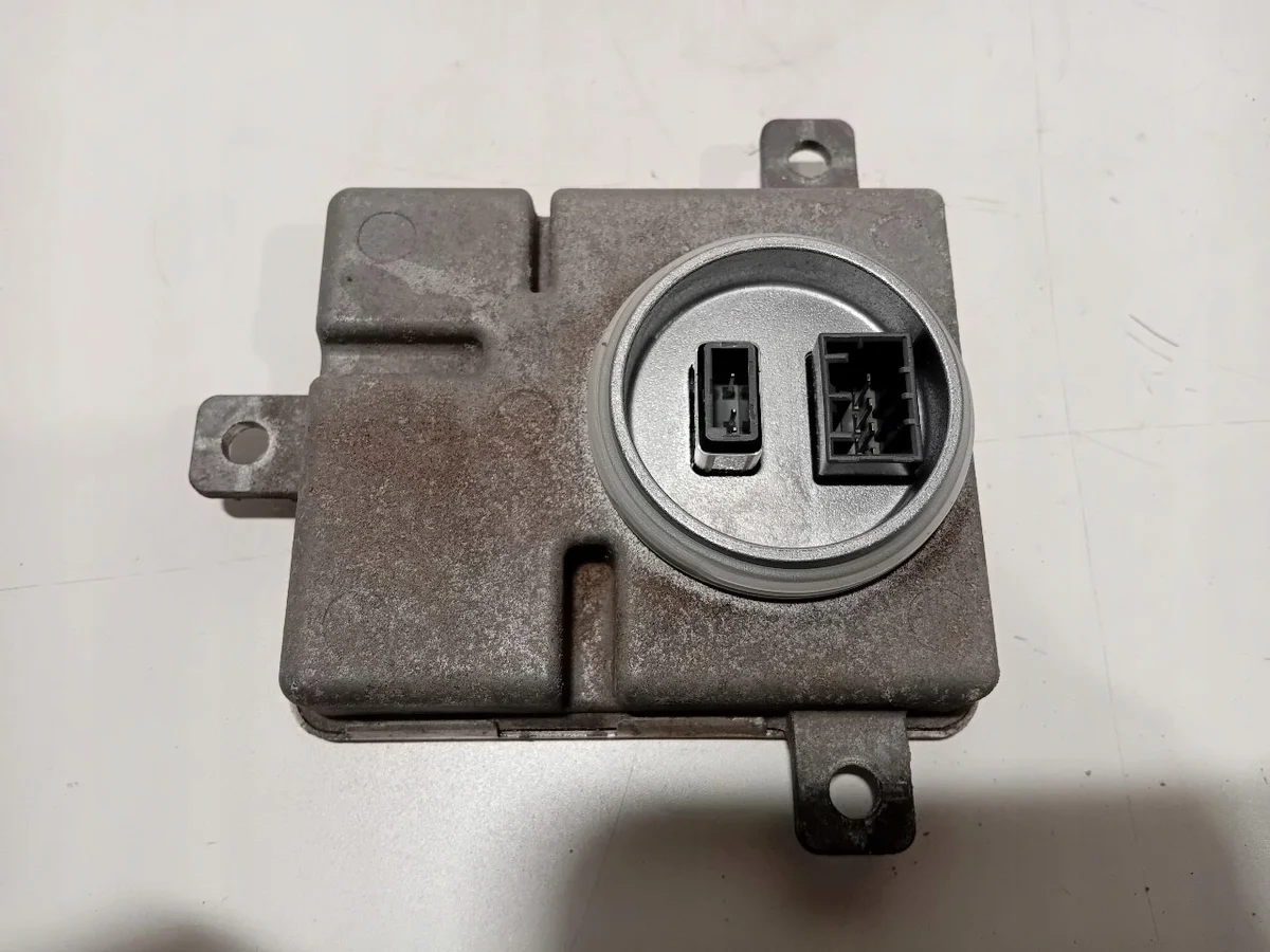 Xenon-muunnin Mercedes GLK X204 A2048703226