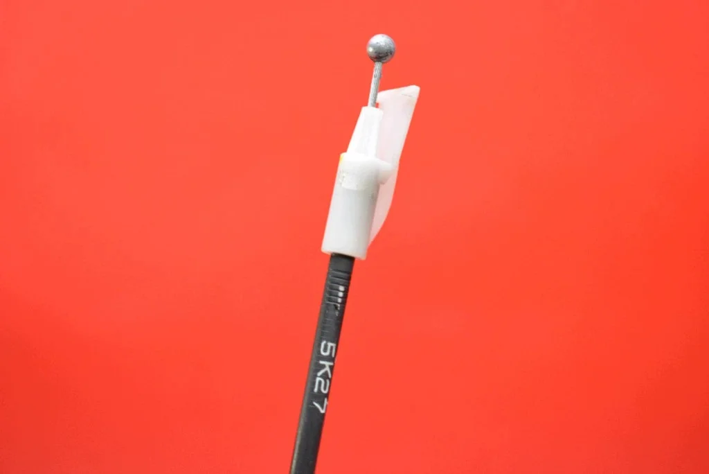 Fechadura Porta Esquerda Dianteira Opel Mokka A thumbnail 4