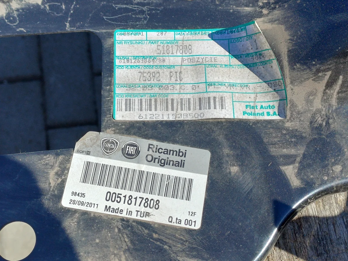 Fiat Doblo 2 II 10- Hinterer Gurt 51817808 image 4