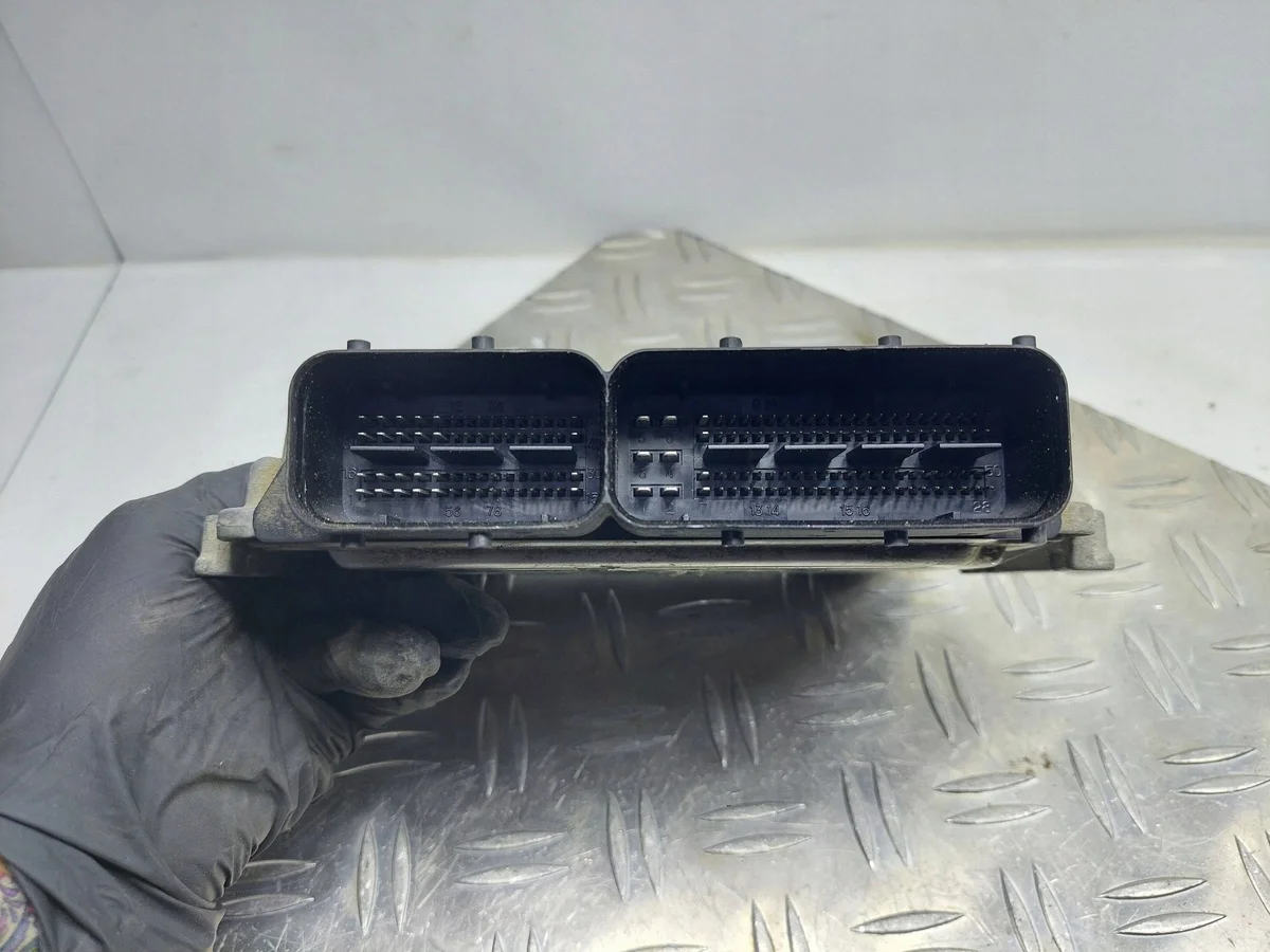 ECU Kia Carens III 2.0 CRDi 0281015411KAS image 3