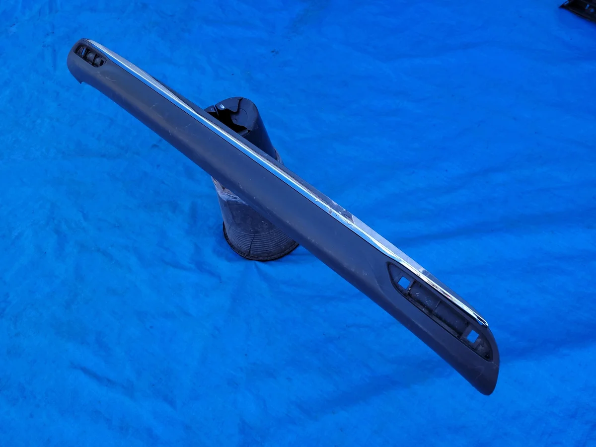 Chrysler Pacifica II Diffusor Bak Krom