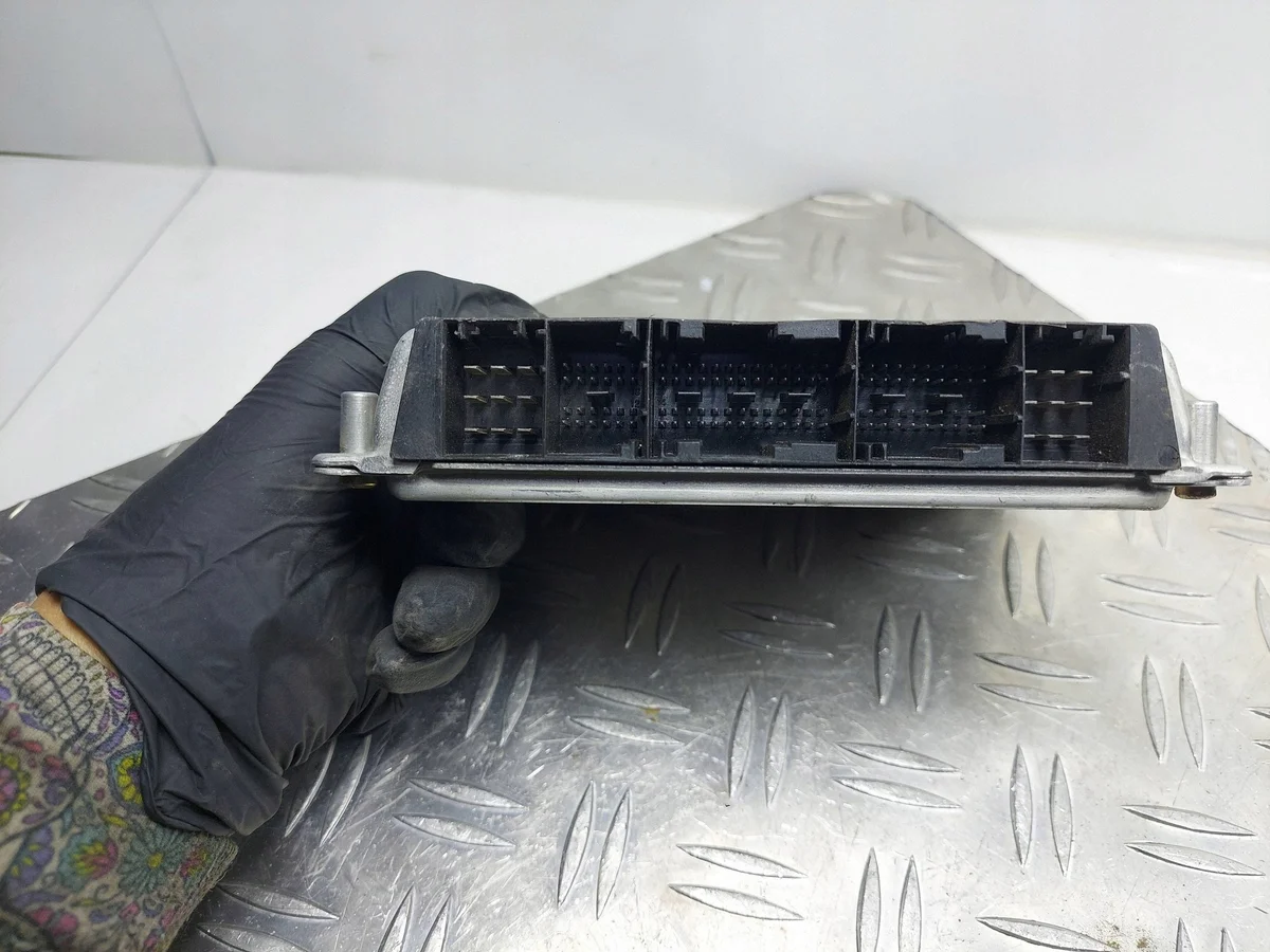 Computer motor Audi A6 C5 2.5 TDI image 3
