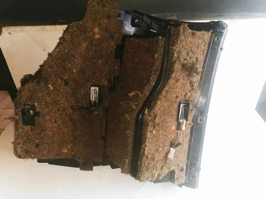 Audi A6 S6 C5 4B förvaringsfack höger fram
