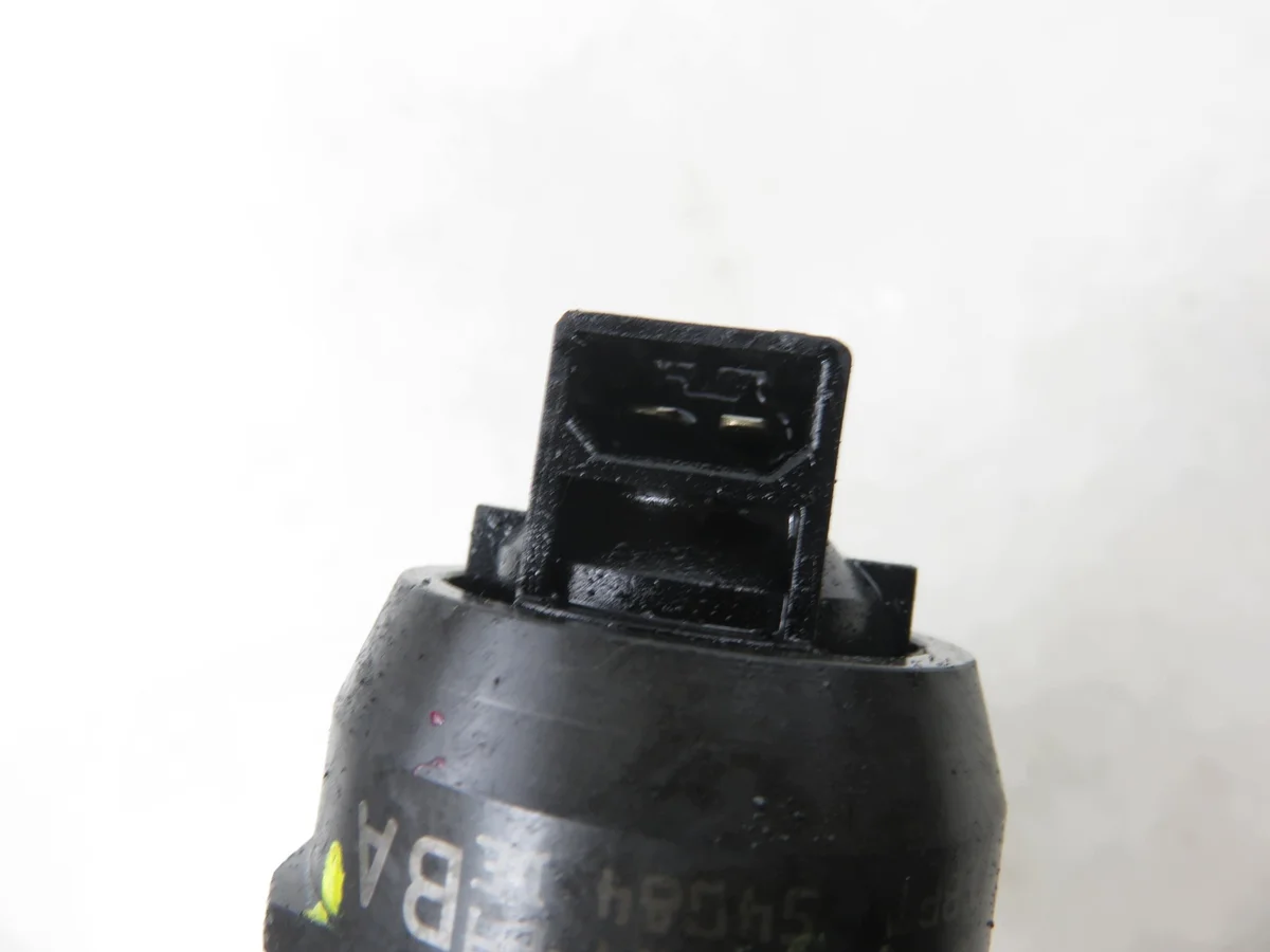 Inyector VW Audi Seat Skoda 1.9 TDI Usado image 3