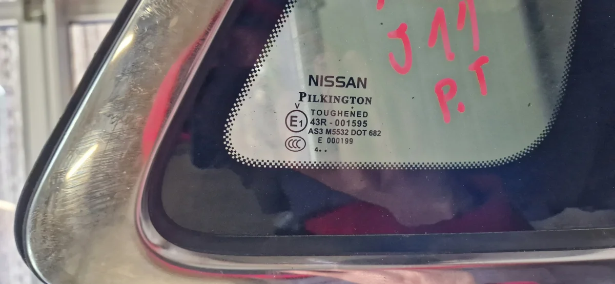 Nissan Qashqai J11 Vitre Arrière Droite thumbnail 3