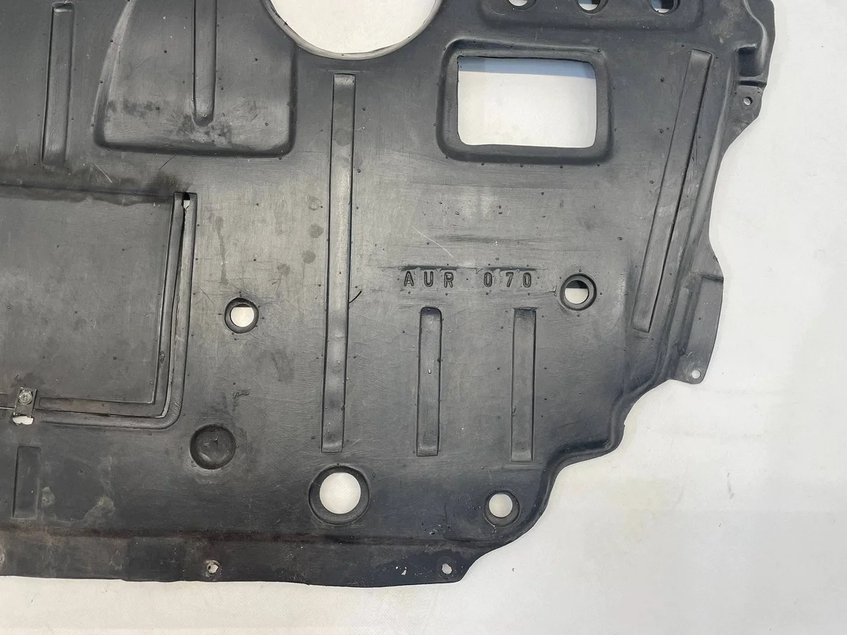 Auris II Hybride Protection Bas Moteur OYT32516 image 4