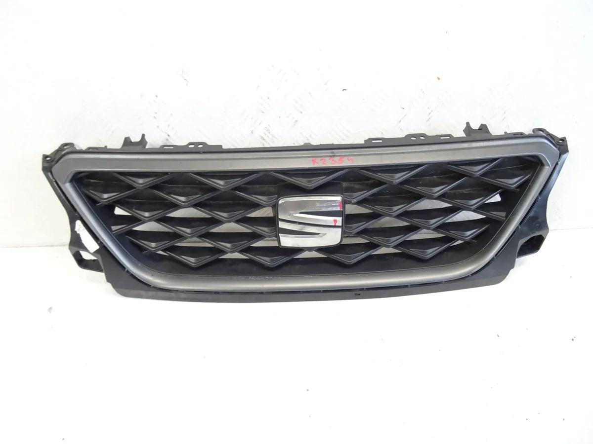 Seat Arona Front Grille 6F9853654H Used