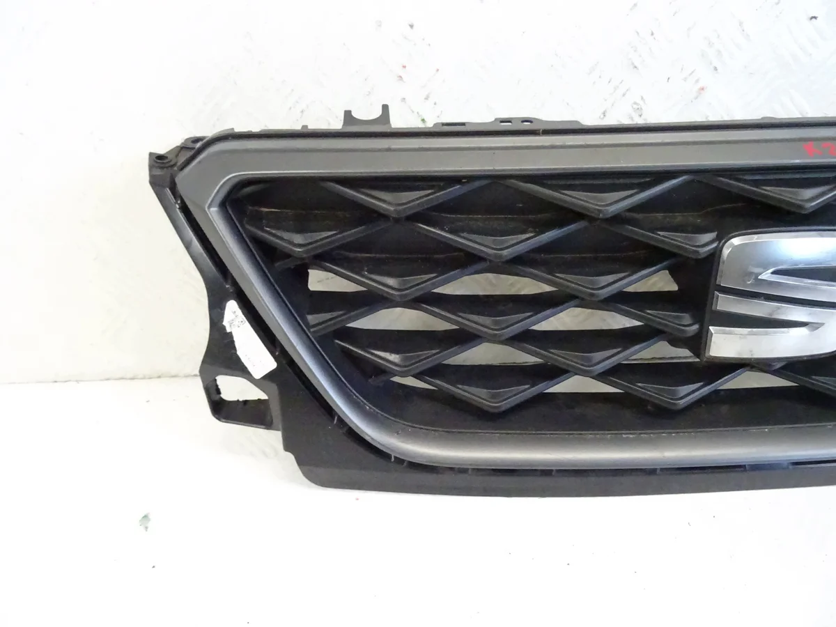 Etusäleikkö Seat Arona 6F9853654H image 3