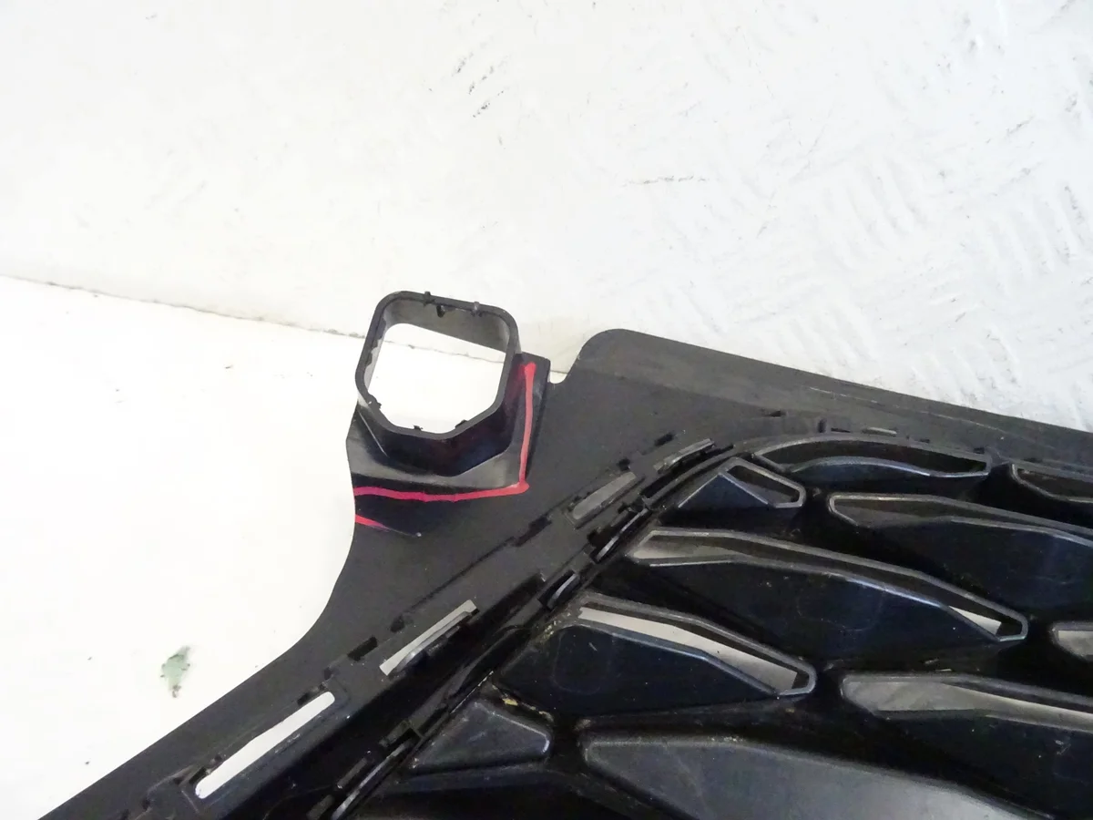 Etusäleikkö Seat Arona 6F9853654H image 8