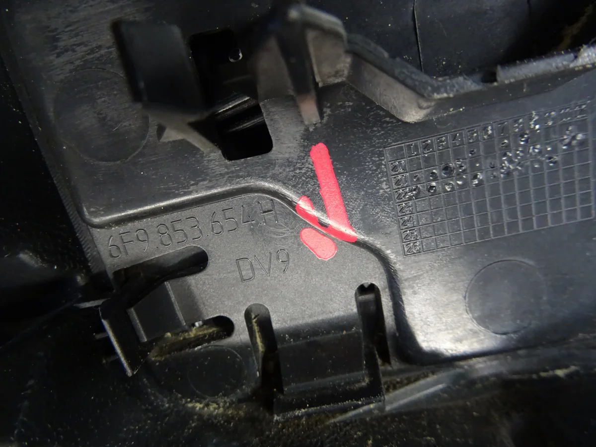 Etusäleikkö Seat Arona 6F9853654H image 10