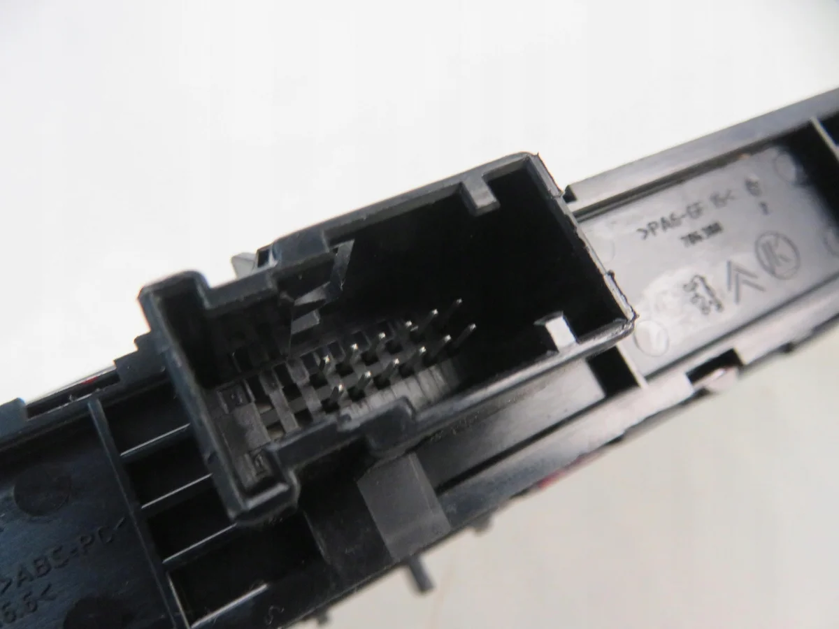 Interruptor Emergencia Peugeot RCZ 9659417477 image 6