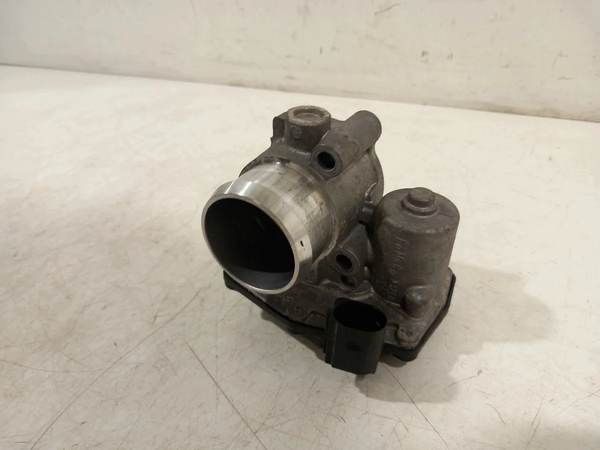 Ford Focus 3 Wagon Throttle Body CM5G9F991GA
