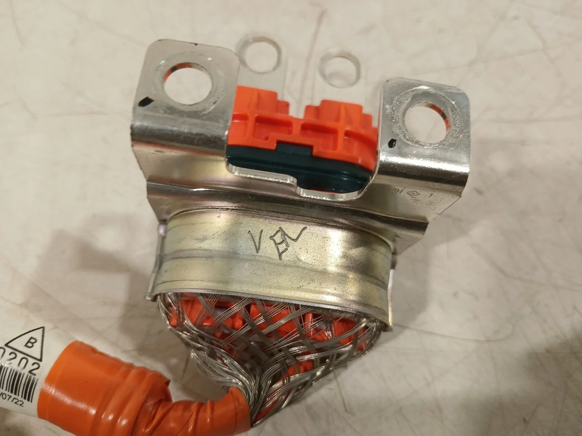 Mitsubishi Outlander High Voltage Cable 4B12 image 3