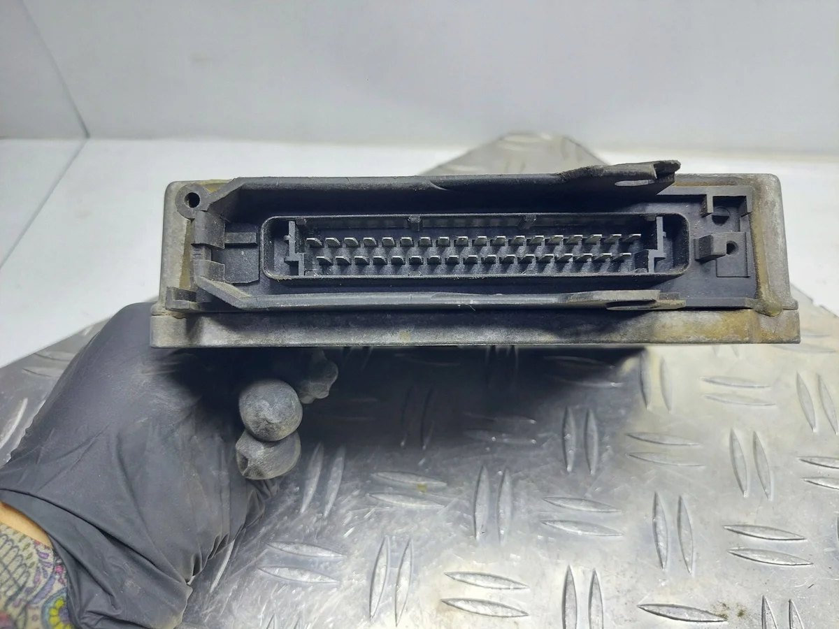 Ohjainyksikkö Fiat Scudo 1.9 D 0281001442 image 3