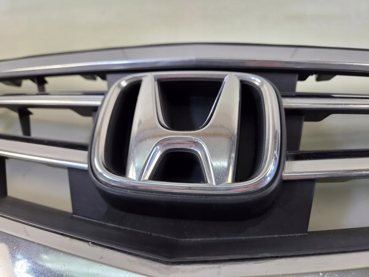 Kühlergrill Honda Accord 8 Facelift 71121-TL0-G51 image 6