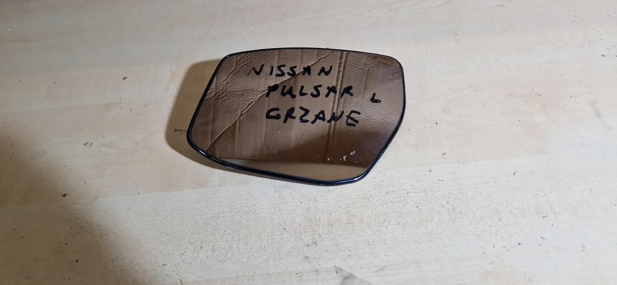 Nissan Pulsar peililasi vasen C13 Käytetty
