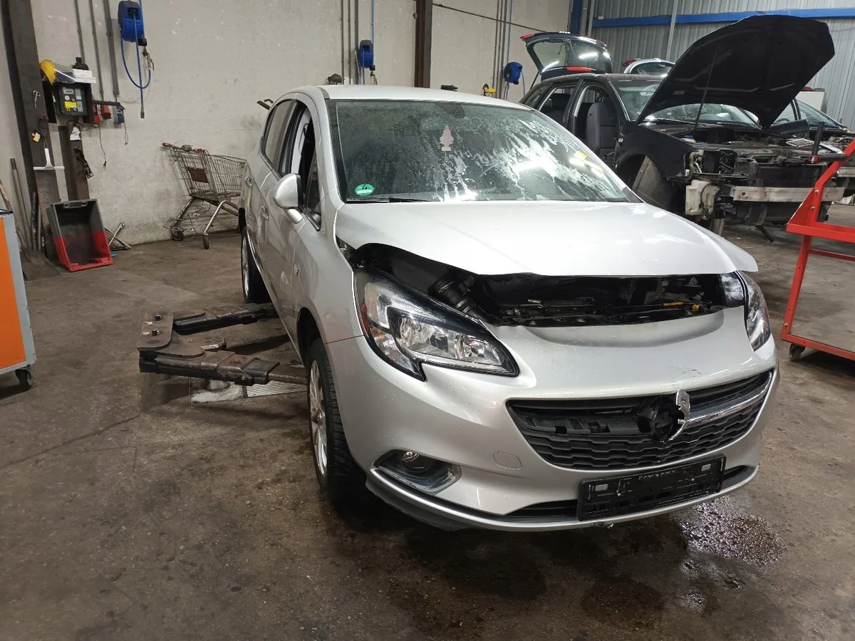 Opel Corsa E AC-kylare 39059785 GX565003 image 7