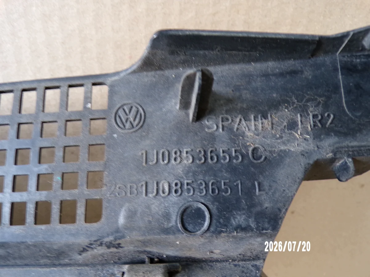 Golf IV, calandre, 1J0853655C image 8
