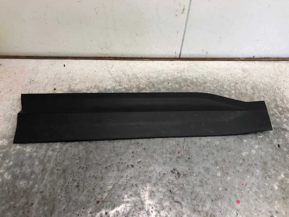 Jeep Avenger etuoven listan suojus 735729927BILI