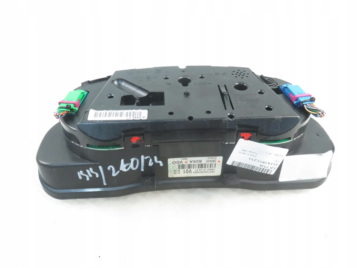 Tachometer VW Passat B5 FL 1.9 TDI 3B0920826A image 5