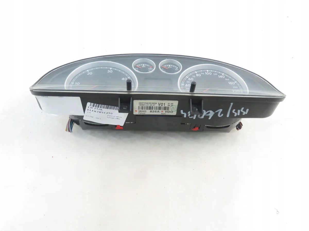 Tachometer VW Passat B5 FL 1.9 TDI 3B0920826A image 7
