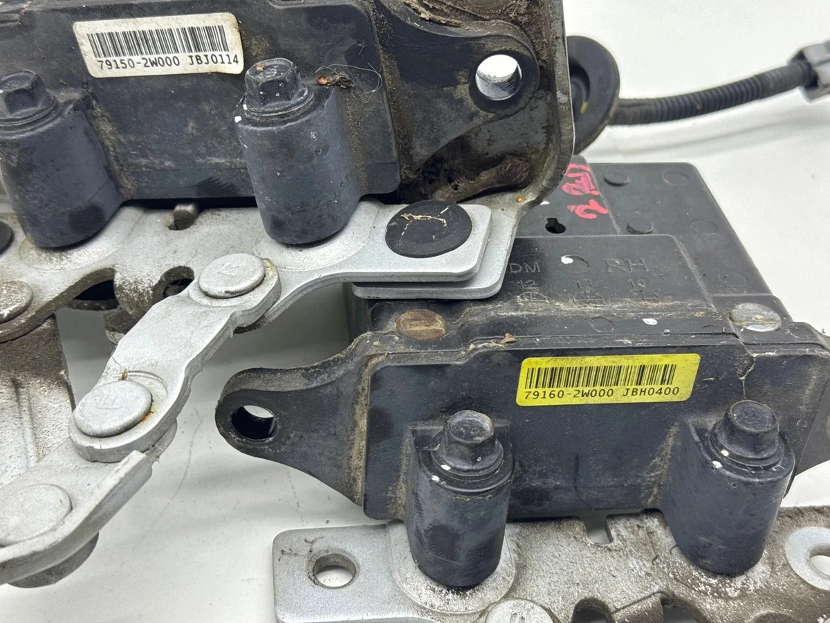 Scharniere Haube Hyundai Santa Fe III (DM, DMA) image 5