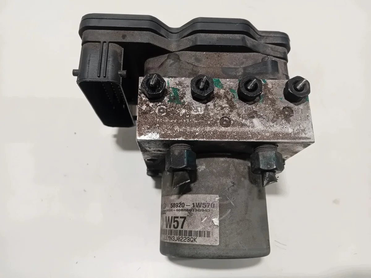 Kia Rio UB ABS Pomp BE6003G943 image 3