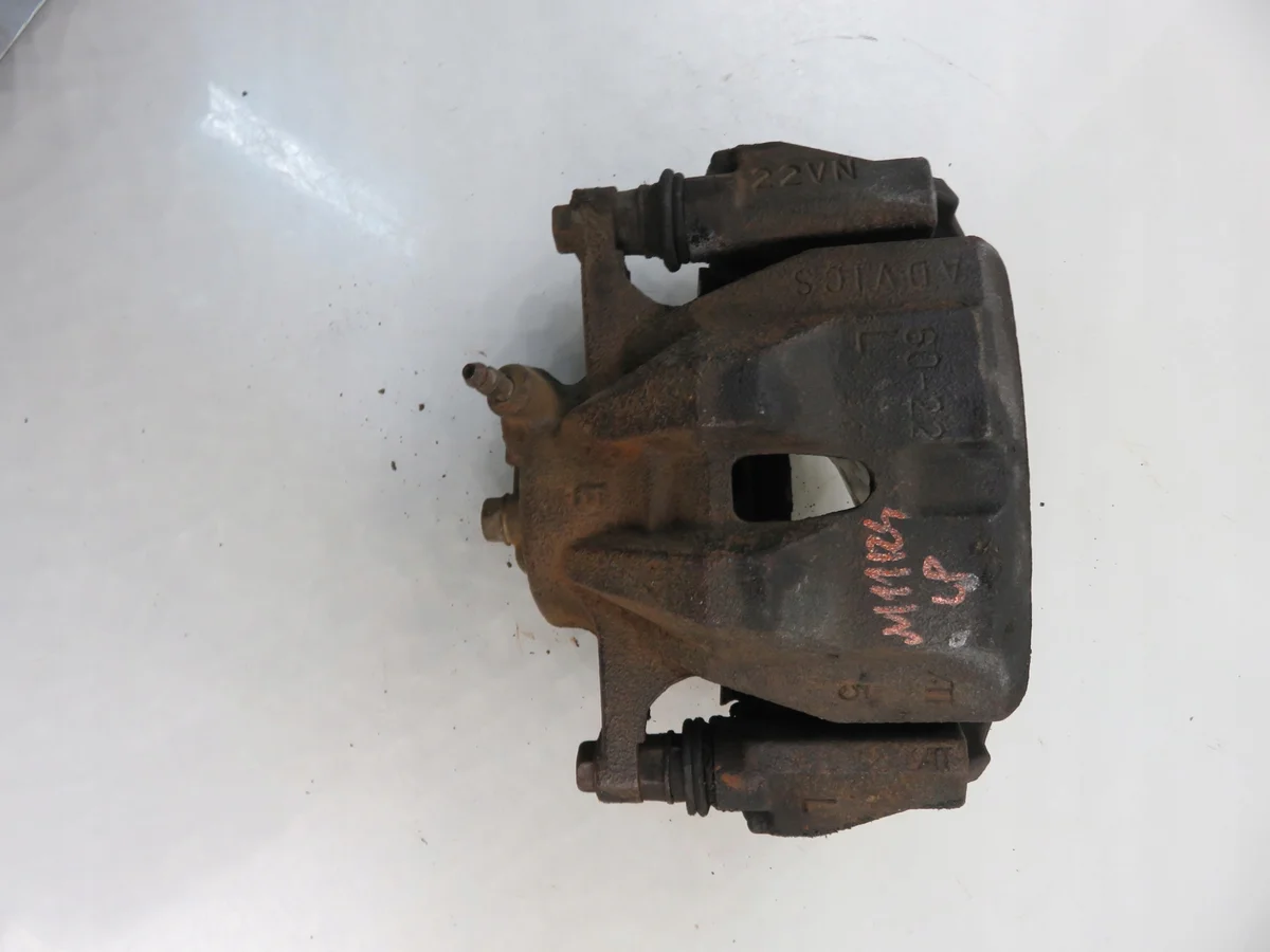 Bremszange Links Vorne Toyota Urban Cruiser image 9