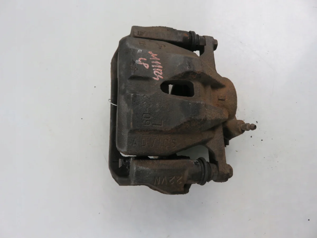 Bremszange Links Vorne Toyota Urban Cruiser image 10
