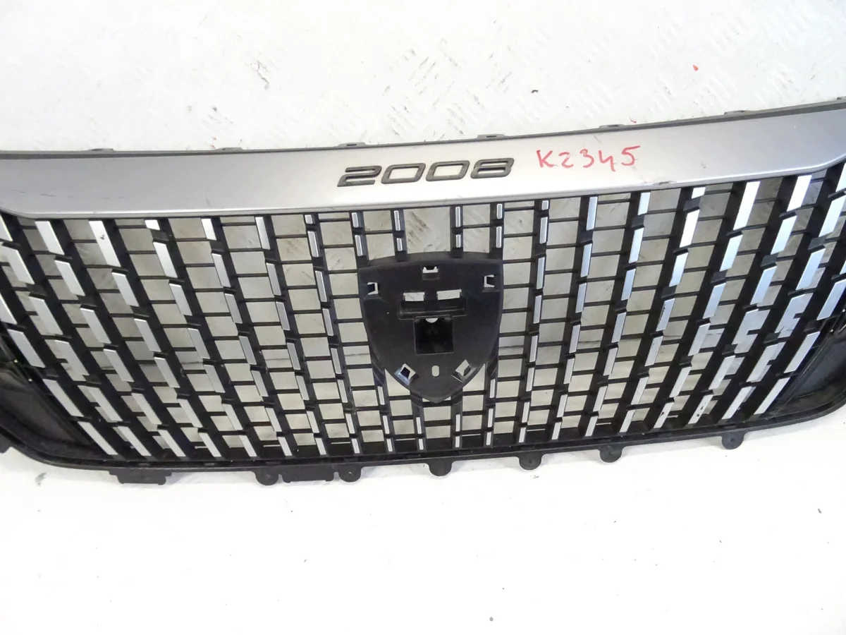 Kühlergrill Peugeot 2008 II LIFT gebraucht image 4
