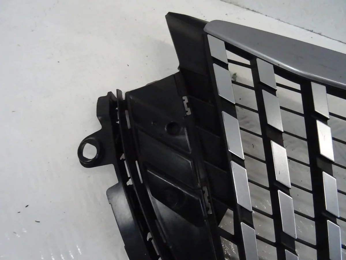Kühlergrill Peugeot 2008 II LIFT gebraucht image 8