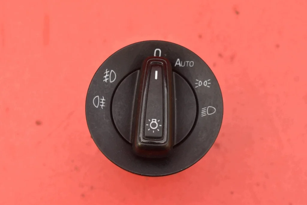Interrupteur Skoda Fabia 3 III NJ 5E0941431D