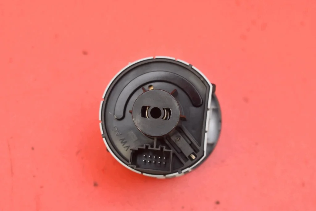 Valokatkaisija Skoda Fabia 3 5E0941431D