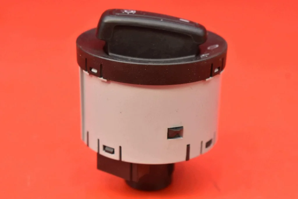 Interruptor Luzes Skoda Fabia 3 5E0941431D Usado image 4