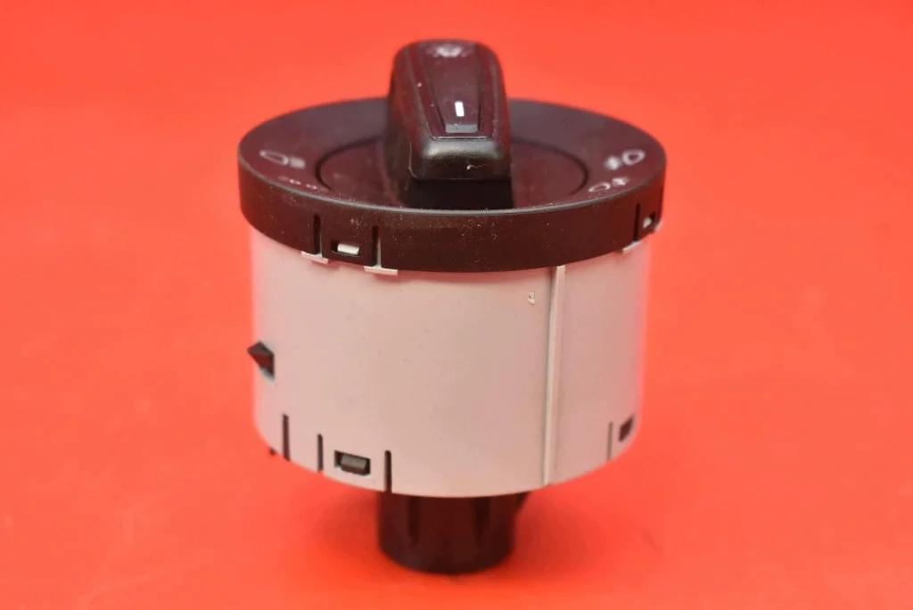 Interruptor Luzes Skoda Fabia 3 5E0941431D Usado image 5