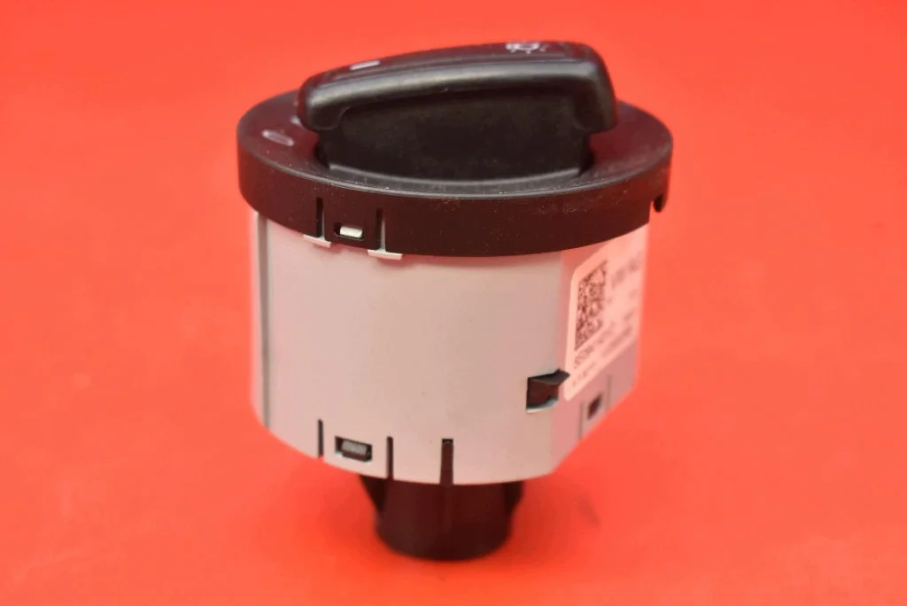 Interruptor Luzes Skoda Fabia 3 5E0941431D Usado image 6