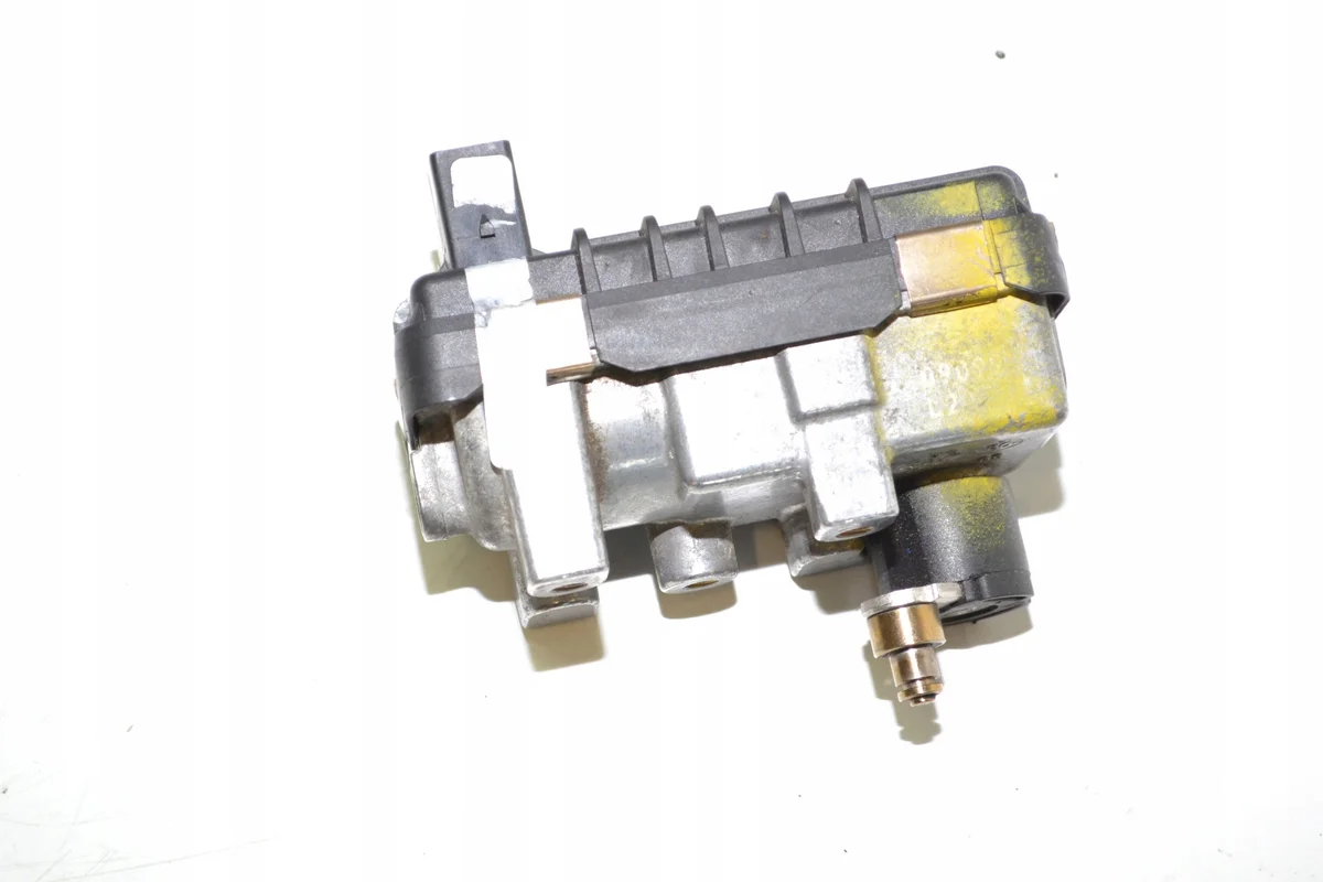 G-13 6NW009550 Turbolader Steuereinheit AUDI A6 image 3