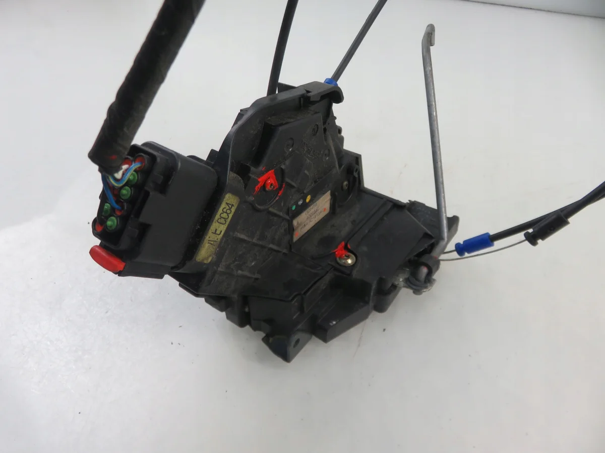 Schloss vorne links Mazda 5 CR19 M964813-5N6AA21813AC image 3
