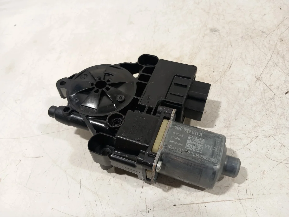 Seat Leon ST 5FF 2013-2020 CRKB image 3