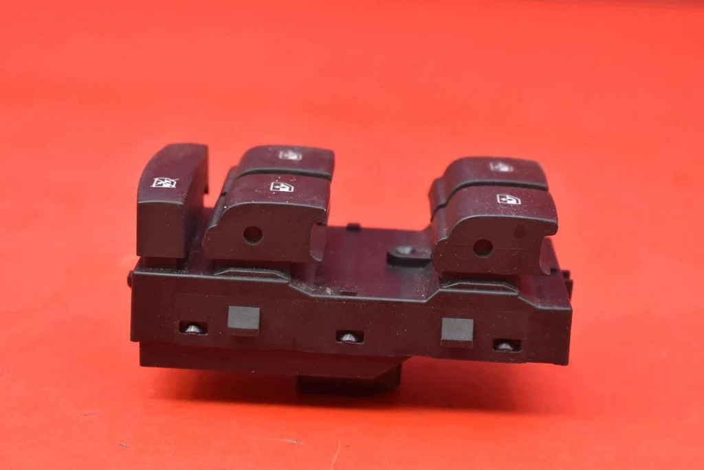 Panel control elevalunas Opel Mokka A image 4